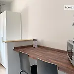 Serviced Apartments I Home2Share *