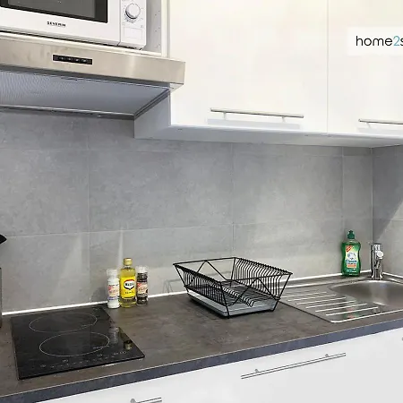 Serviced Apartments I Home2Share Apart-hotel