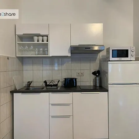 Apart-hotel Serviced Apartments I Home2Share